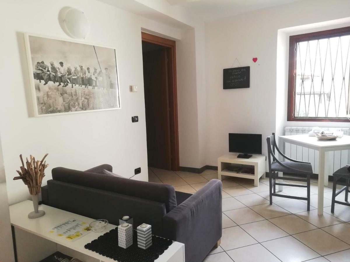 A Casa Di Sole Appartement Brovello-Carpugnino Buitenkant foto