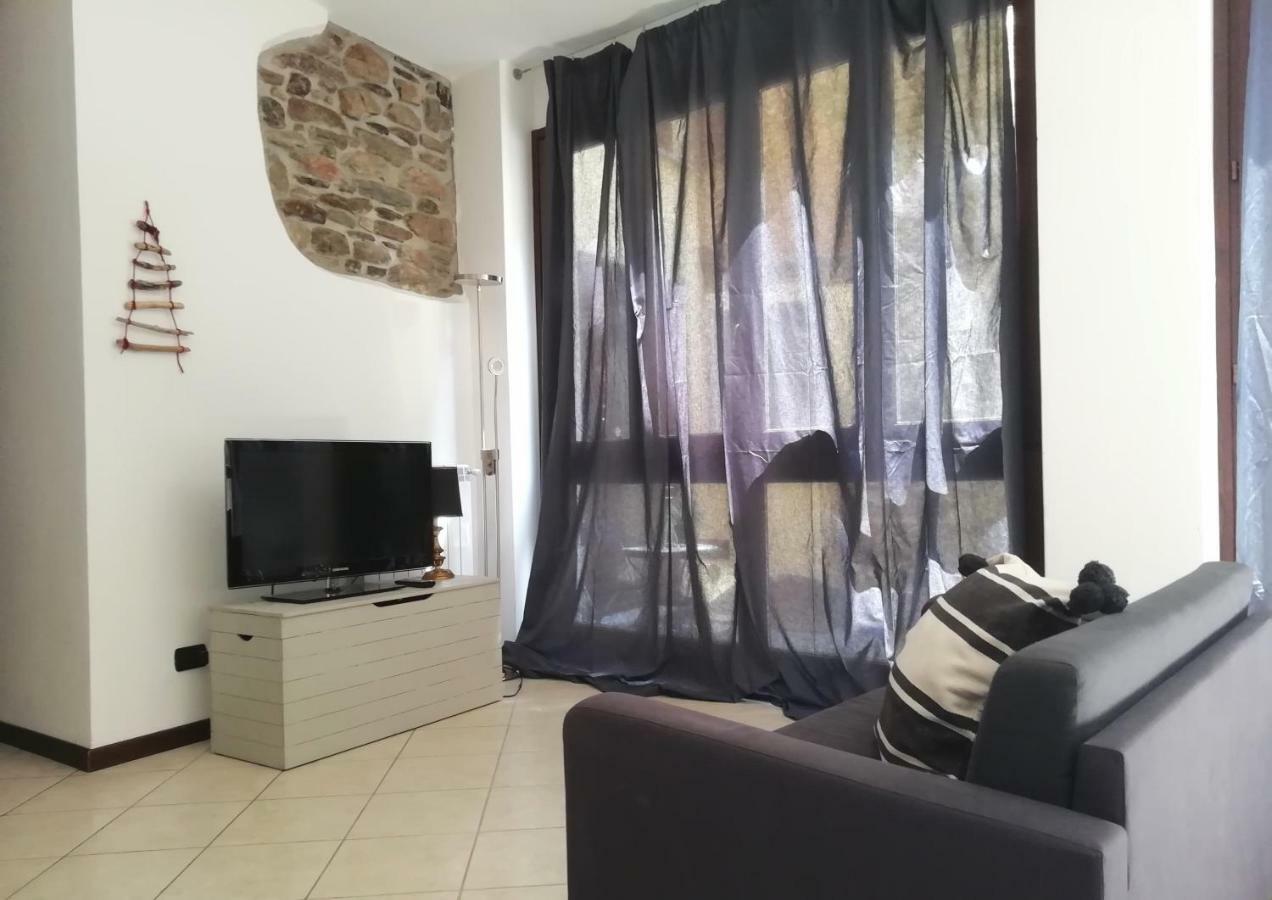A Casa Di Sole Appartement Brovello-Carpugnino Buitenkant foto